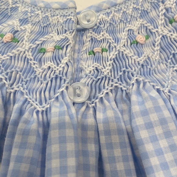 Classic smocked dress - Picture 5 of 6